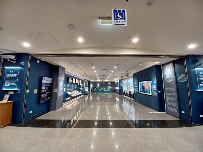圖書館(另開新視窗) <a href=